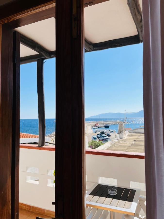 Hotel Pop Cala Gonone Exterior photo