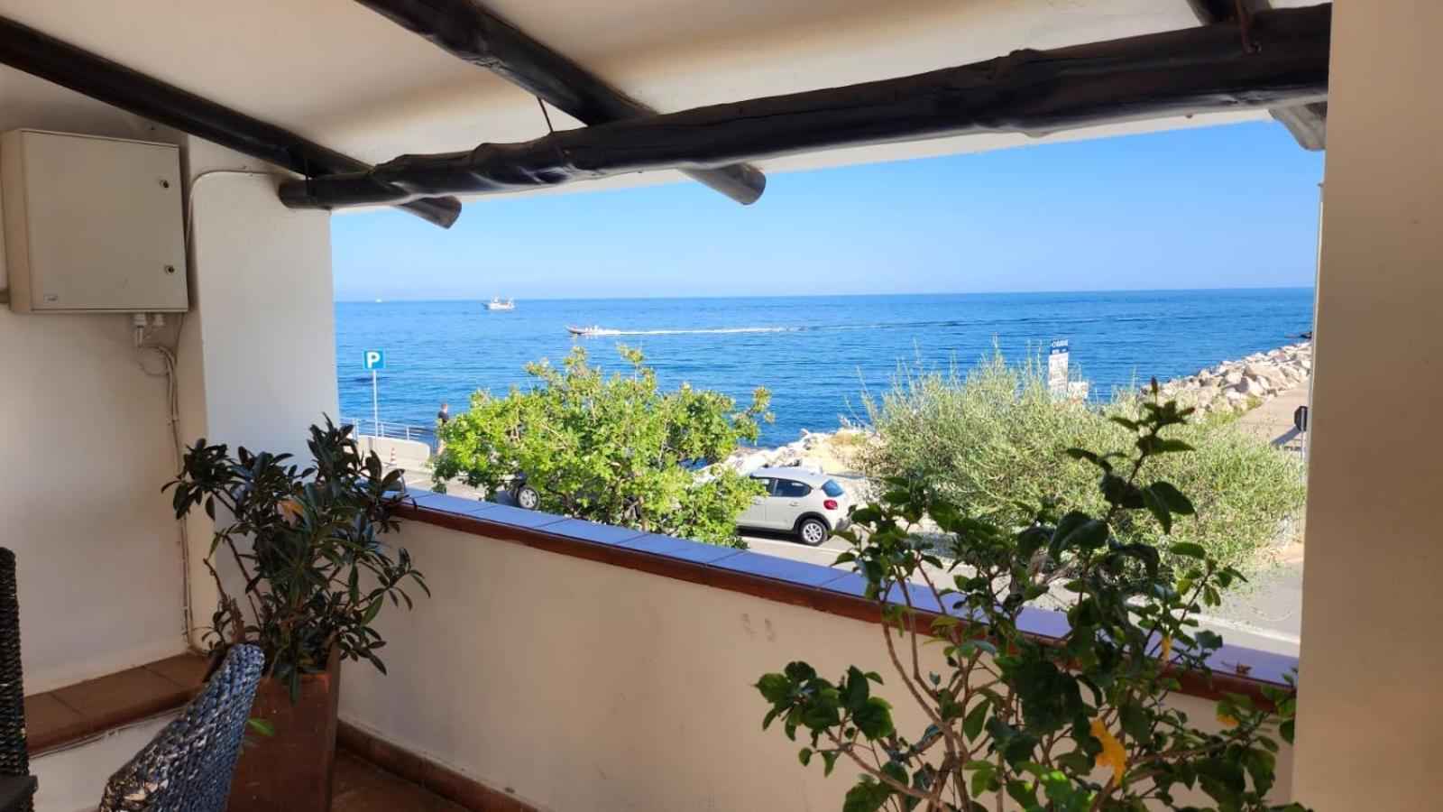 Hotel Pop Cala Gonone Exterior photo