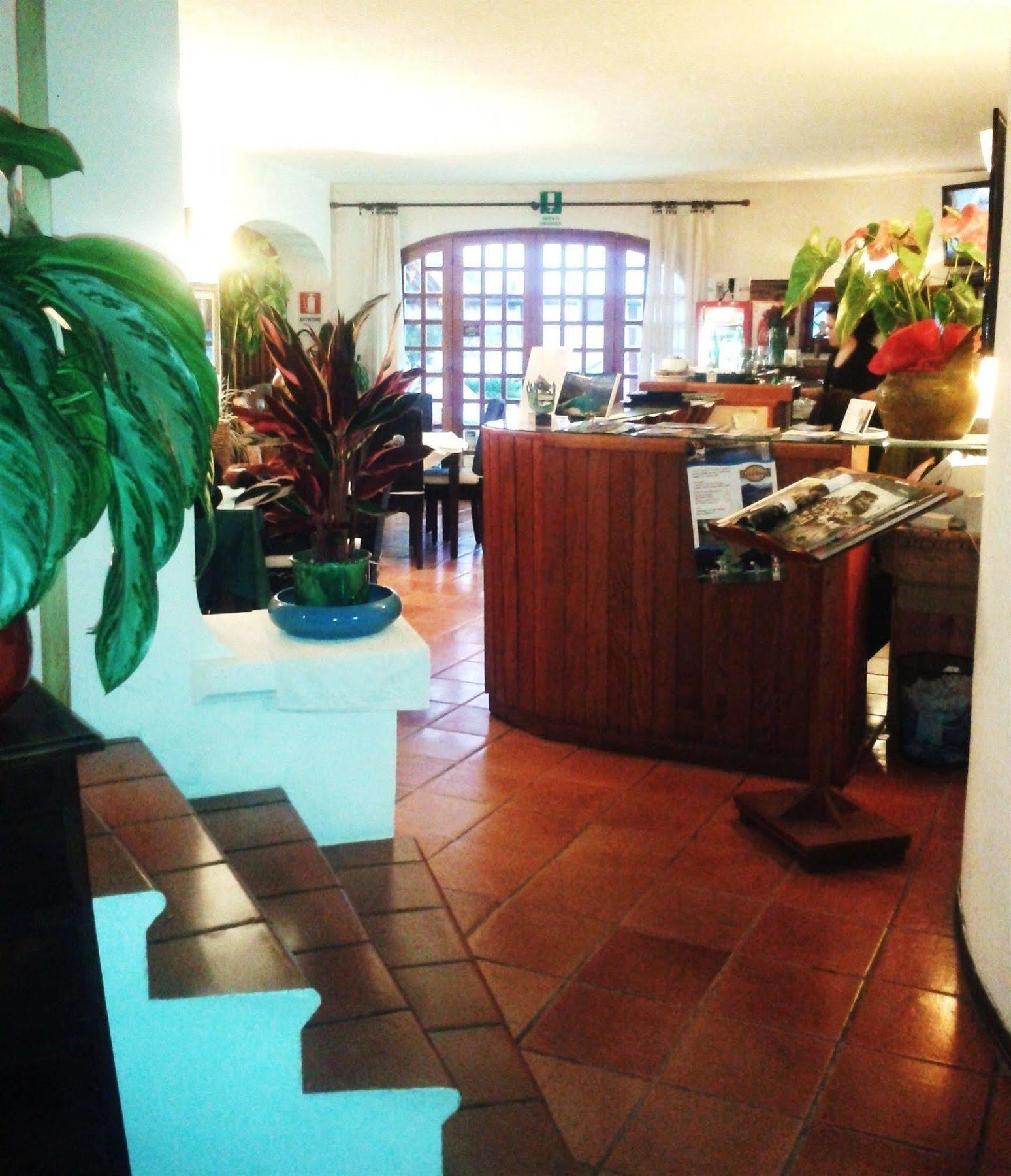 Hotel Pop Cala Gonone Exterior photo