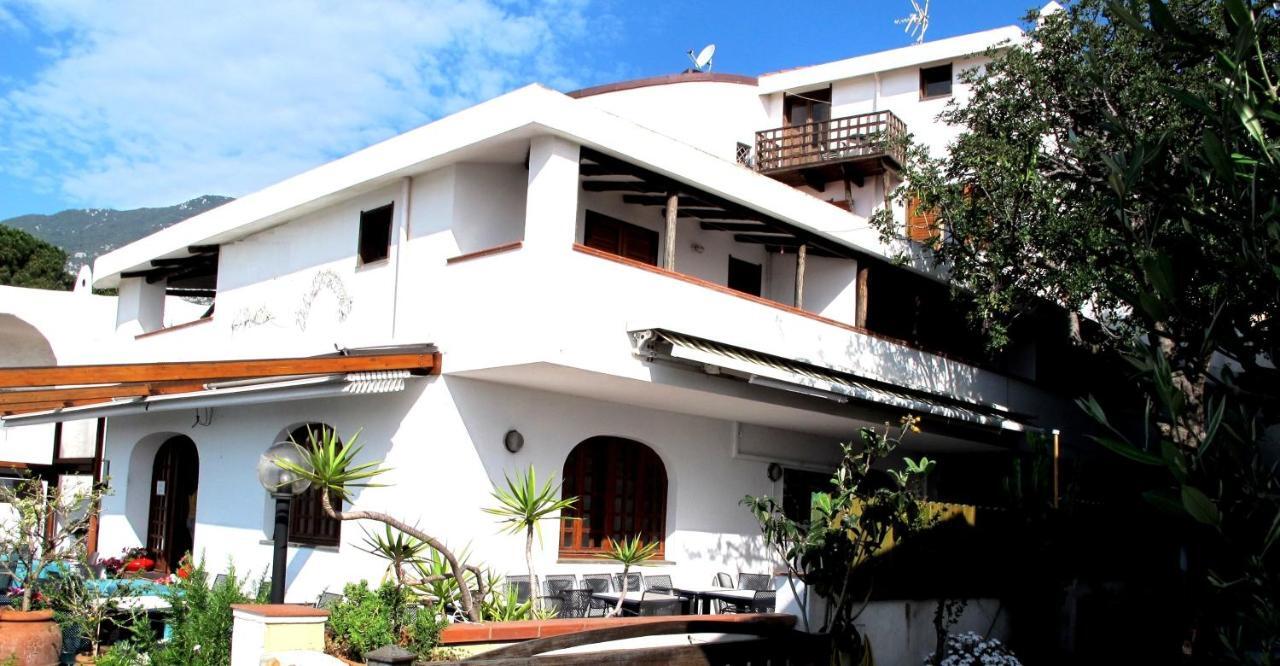 Hotel Pop Cala Gonone Exterior photo